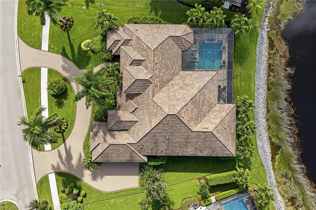 TWIN EAGLES - Residential