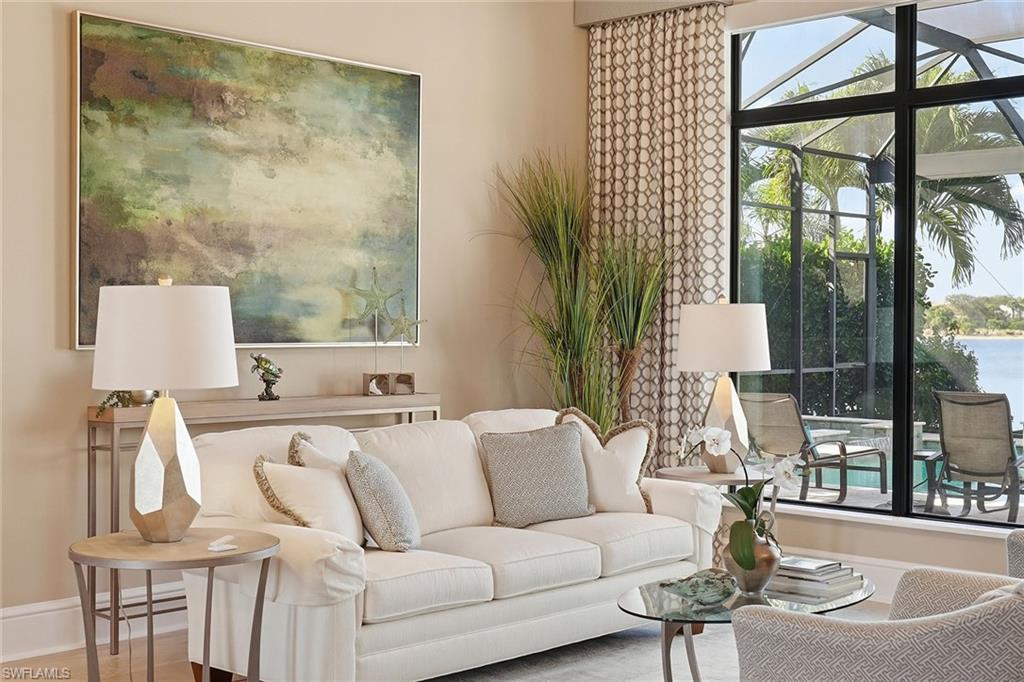 TWIN EAGLES - Residential