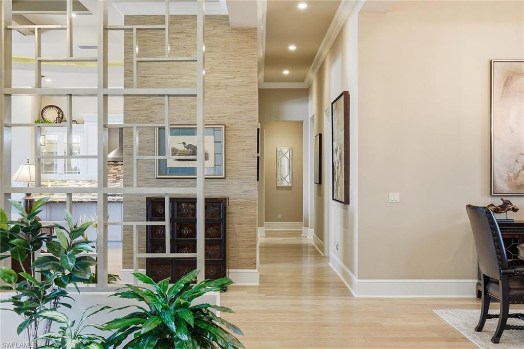 TWIN EAGLES - Residential