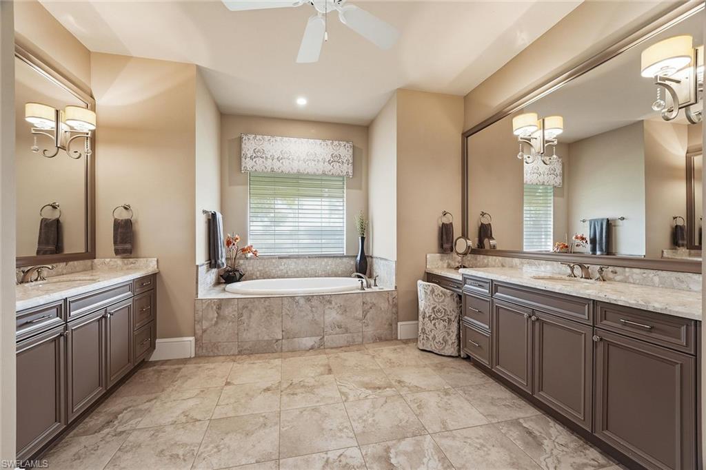 TWIN EAGLES - Residential