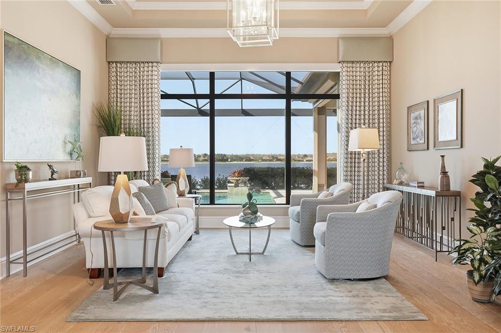 TWIN EAGLES - Residential