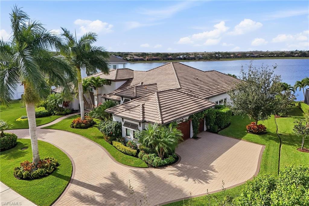 TWIN EAGLES - Residential