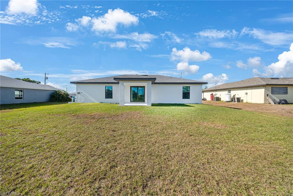 CAPE CORAL - Residential