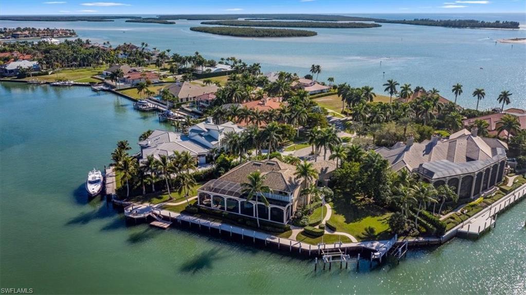 MARCO BEACH - Residential