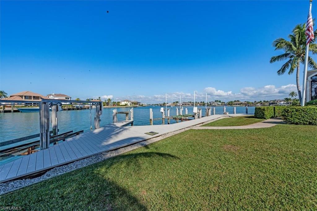 MARCO BEACH - Residential