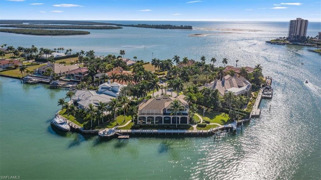 MARCO BEACH - Residential