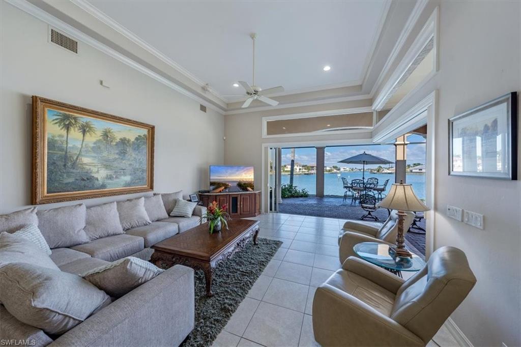 MARCO BEACH - Residential