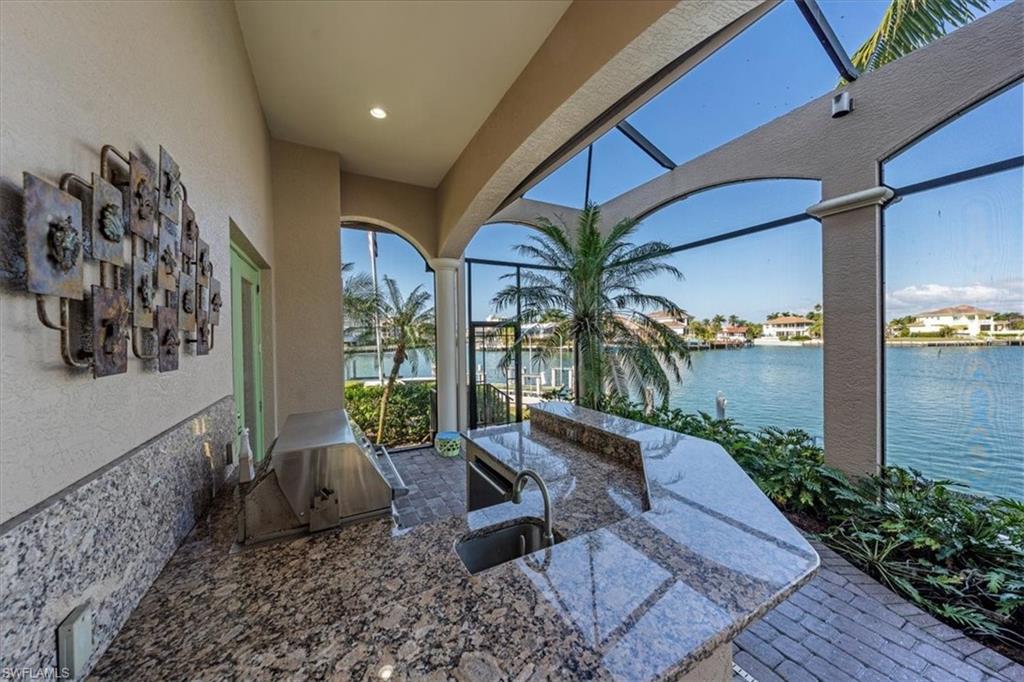 MARCO BEACH - Residential