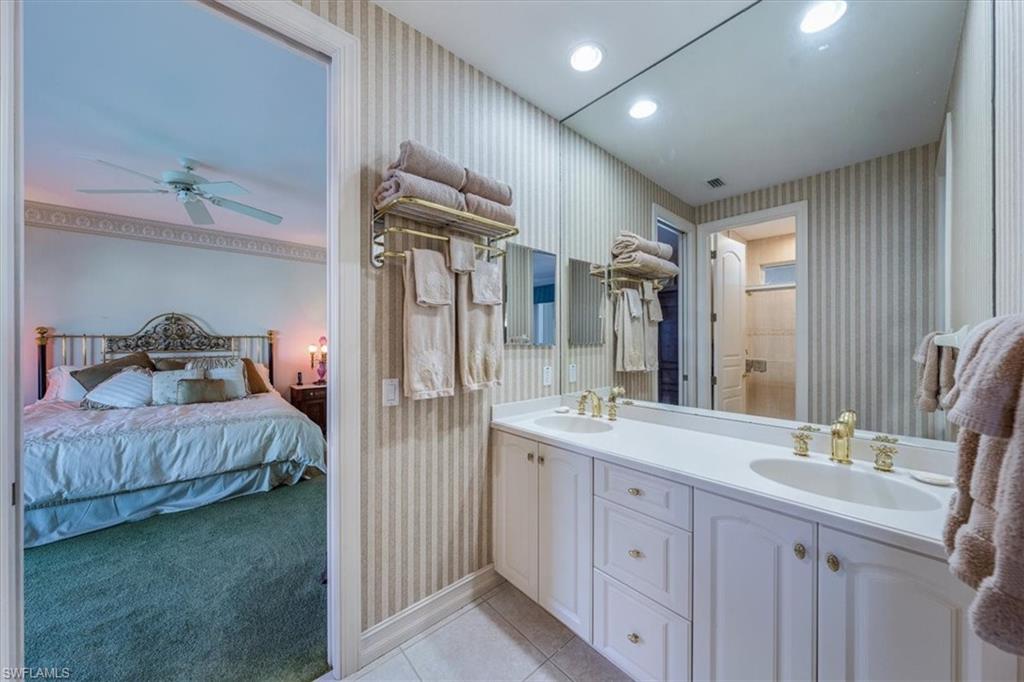 MARCO BEACH - Residential