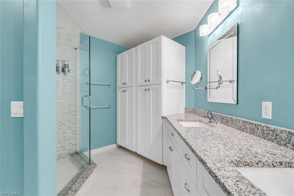 GRANDE CAY - Residential