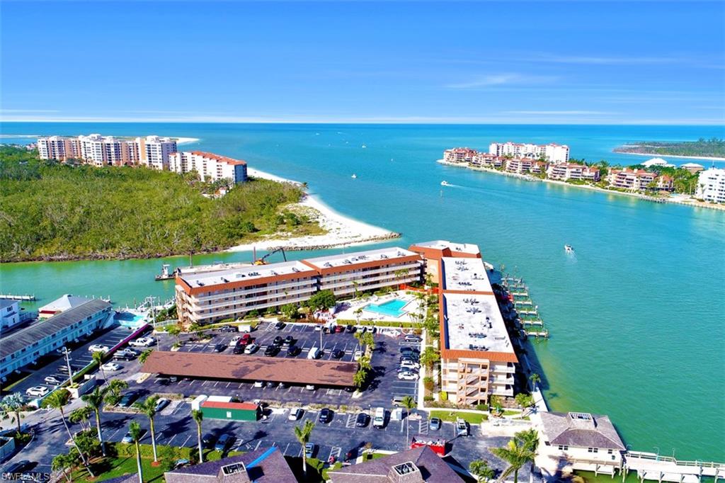 VILLE DE MARCO - Residential