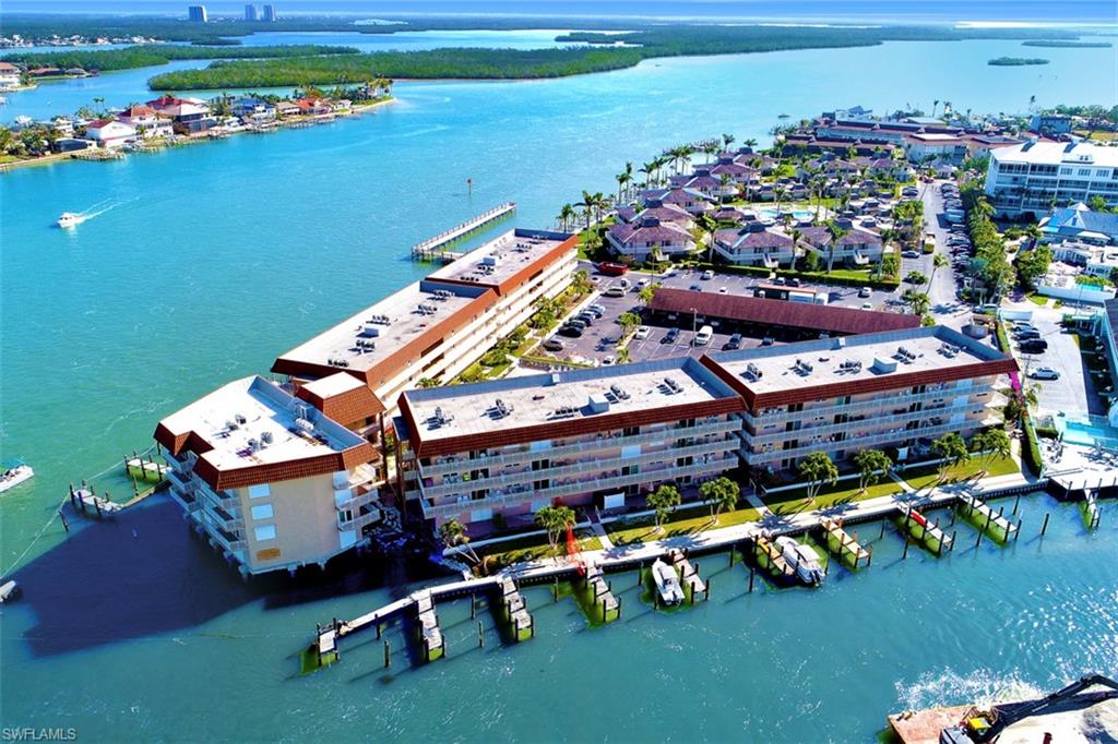 VILLE DE MARCO - Residential