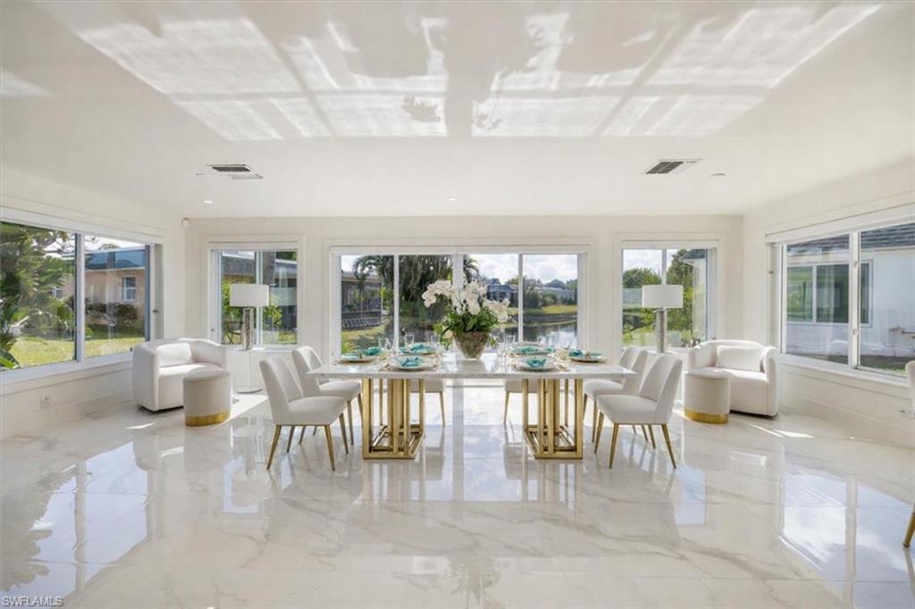 ROYAL PARK VILLAS - Residential