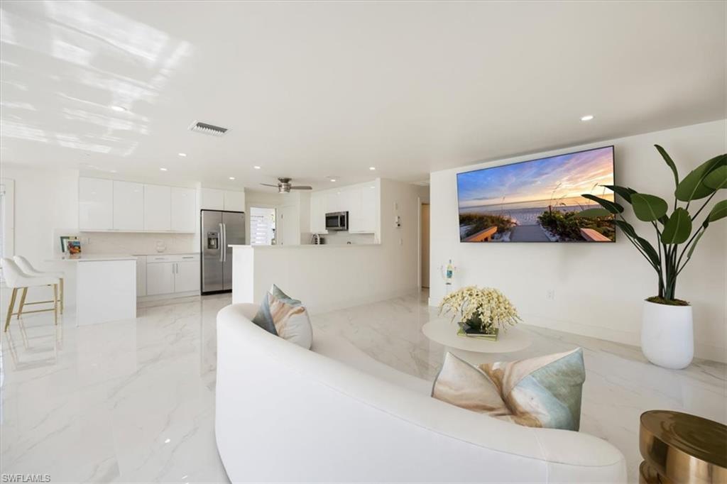 ROYAL PARK VILLAS - Residential