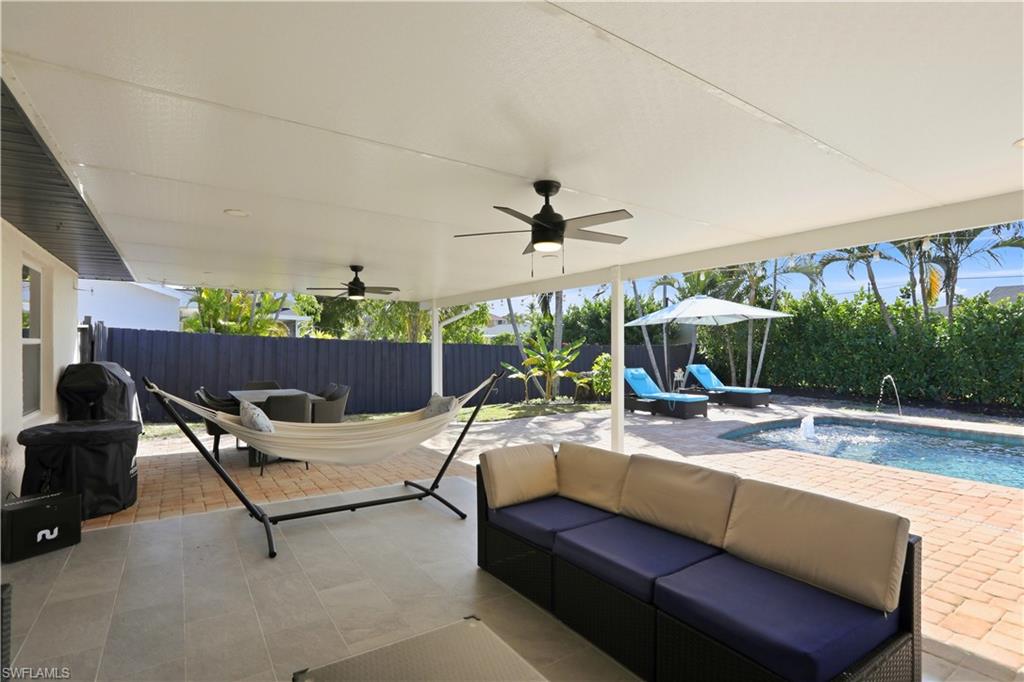 ISLAND PARK WOODLANDS - Residential