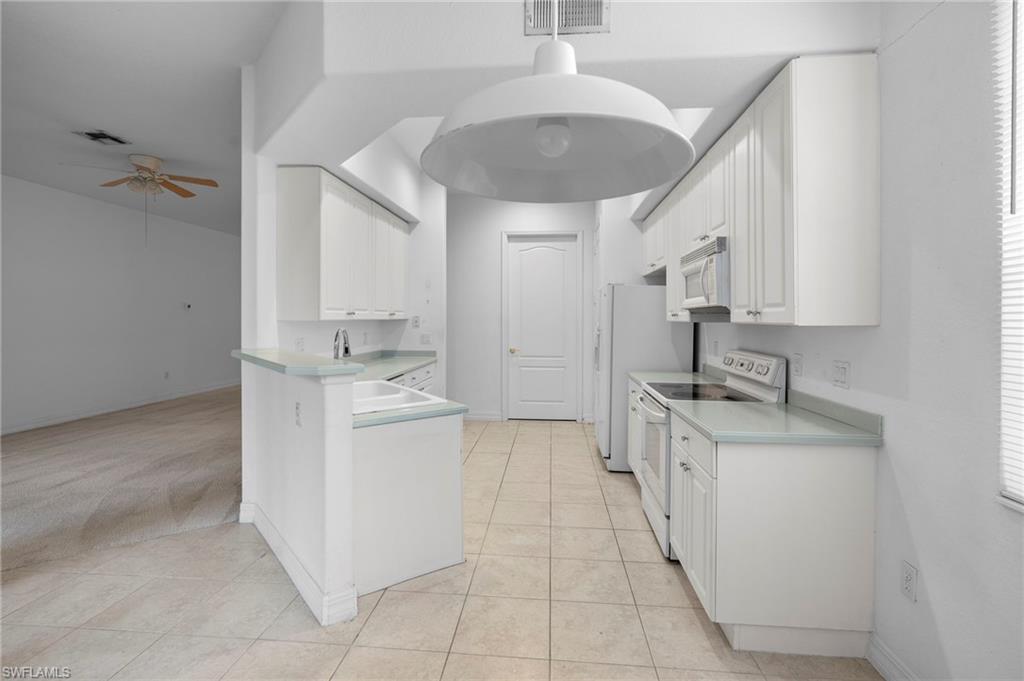 JONATHANS BAY - Residential Lease