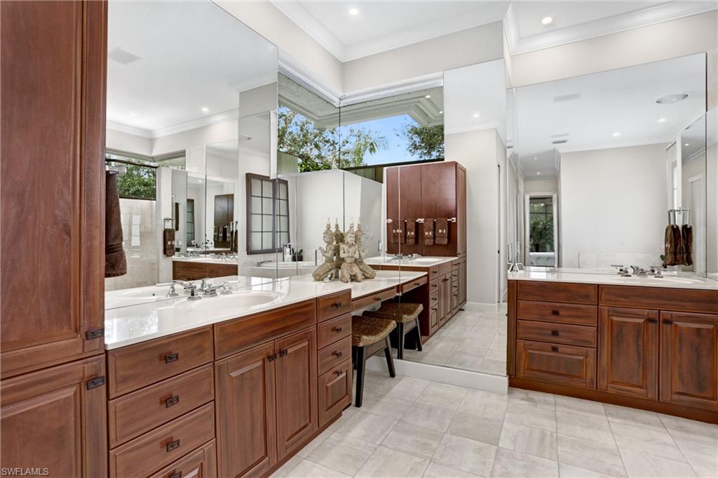 BARRINGTON AT PELICAN BAY - Residential