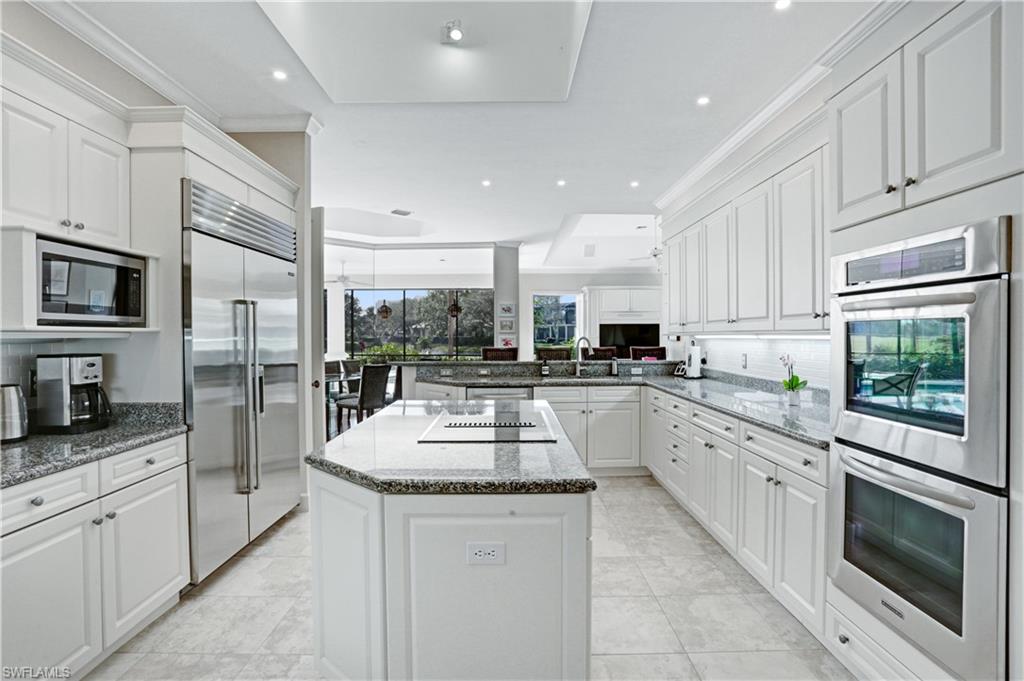 BARRINGTON AT PELICAN BAY - Residential