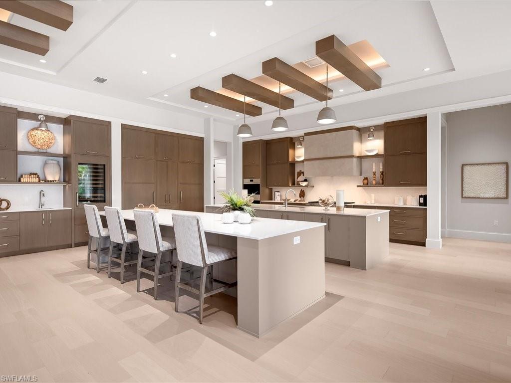 LIVINGSTON WOODS - Residential