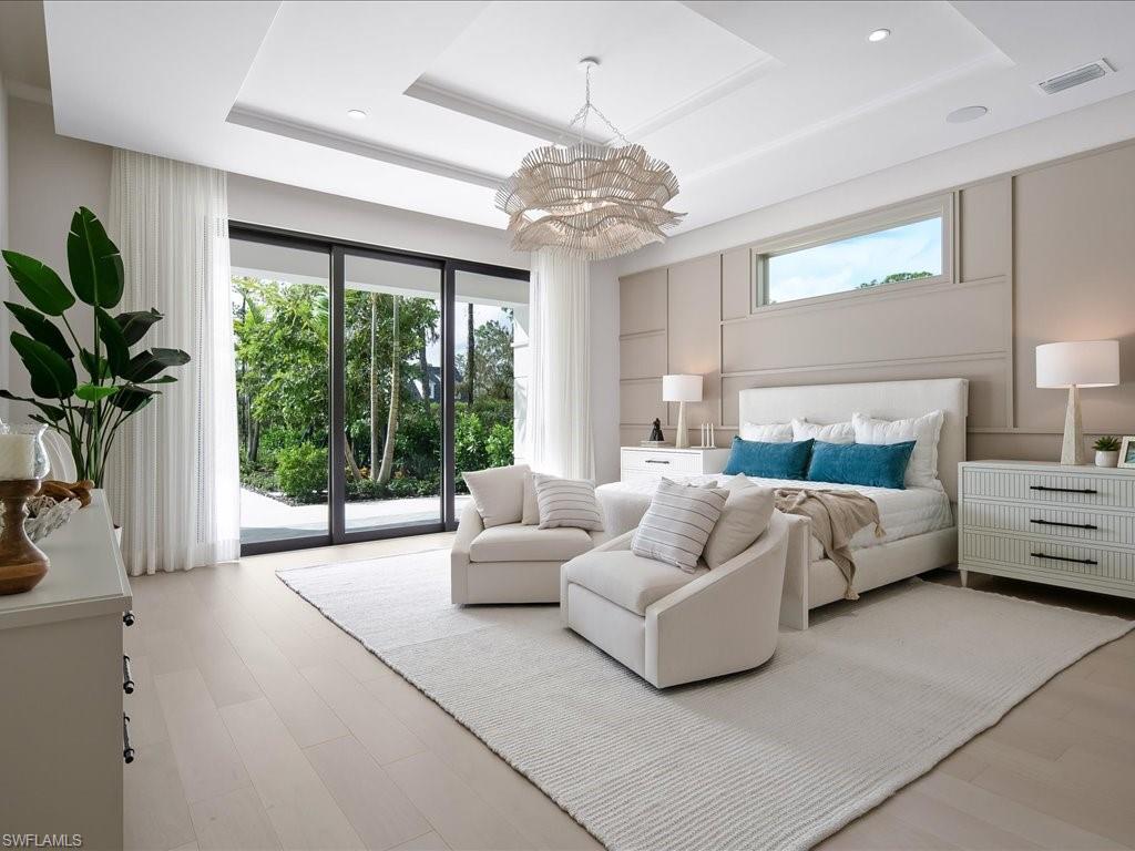 LIVINGSTON WOODS - Residential