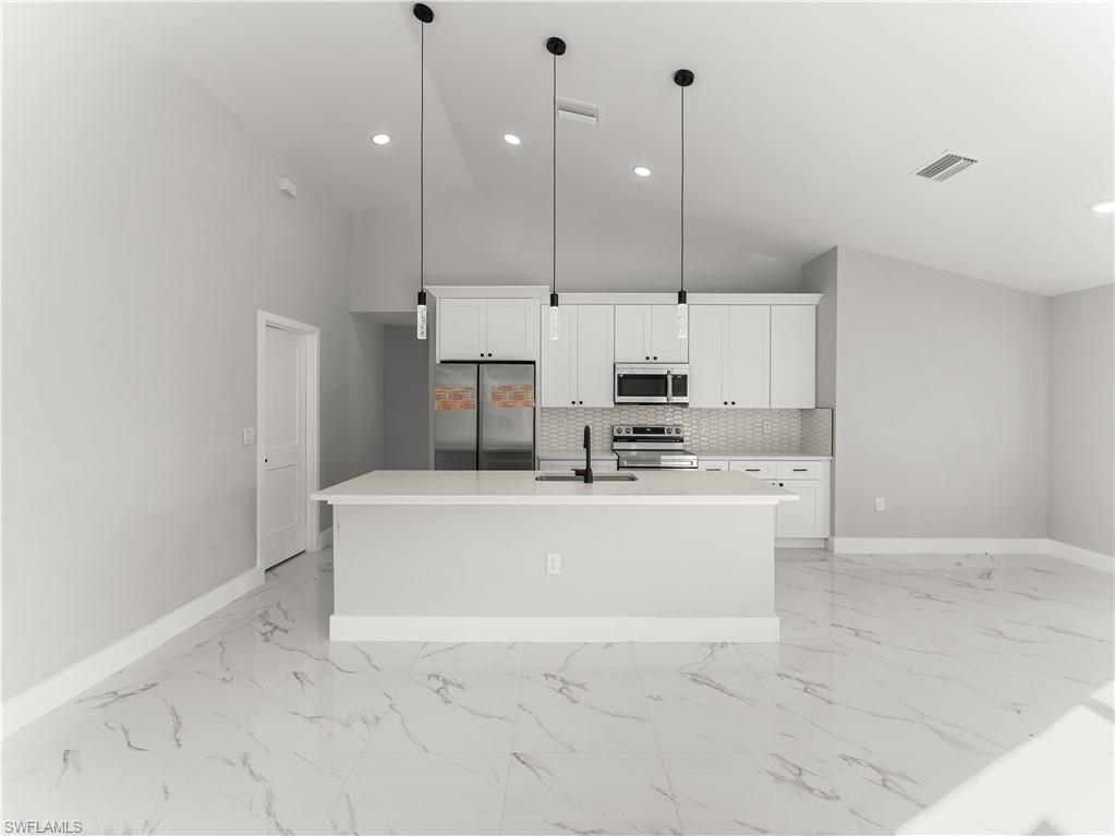 CAPE CORAL - Residential Lease