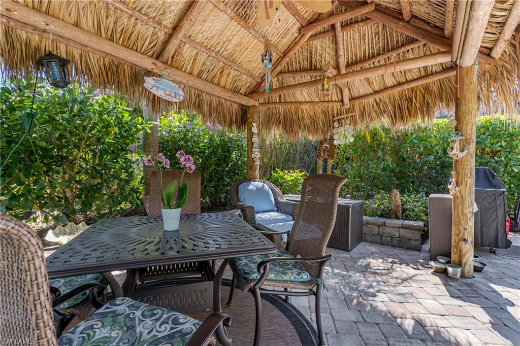 NAPLES MOTORCOACH RESORT - Land