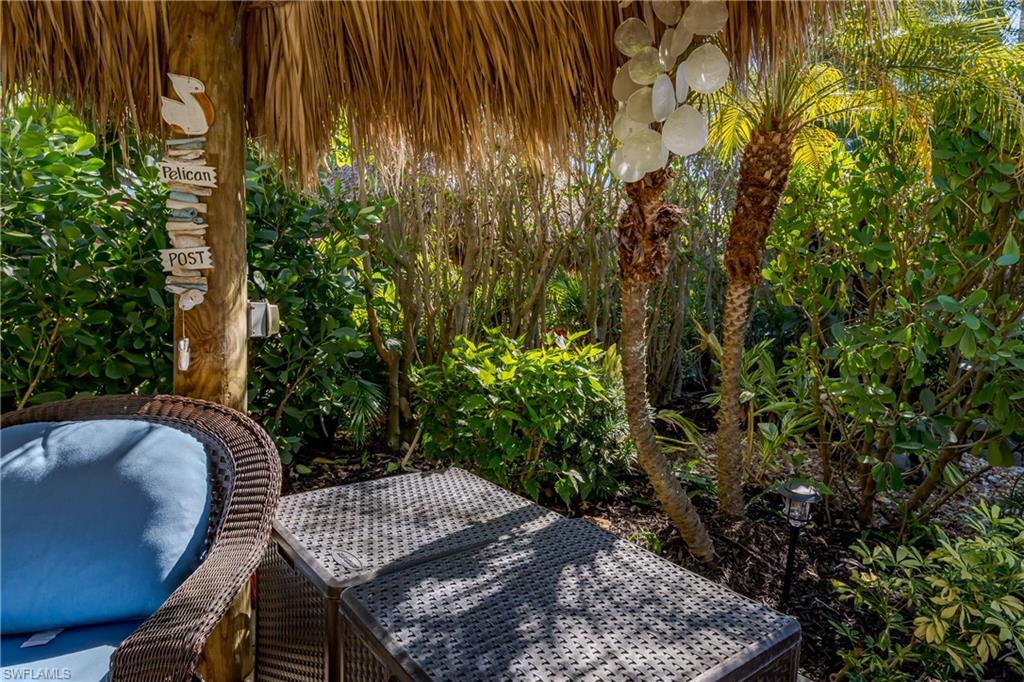 NAPLES MOTORCOACH RESORT - Land