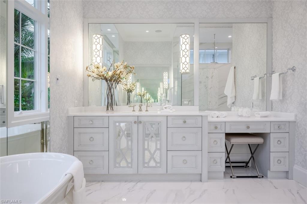 OLDE NAPLES - Residential