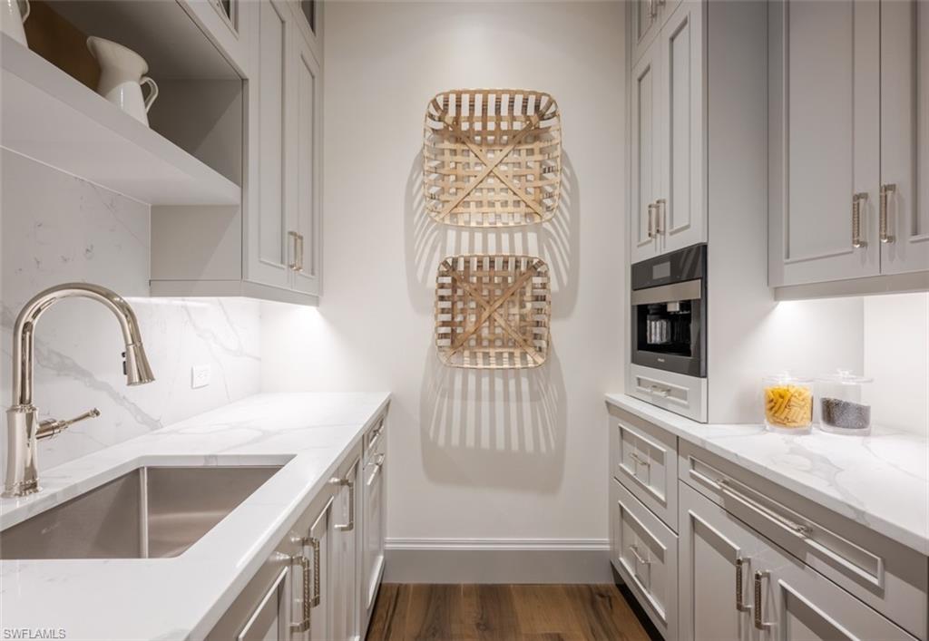 OLDE NAPLES - Residential