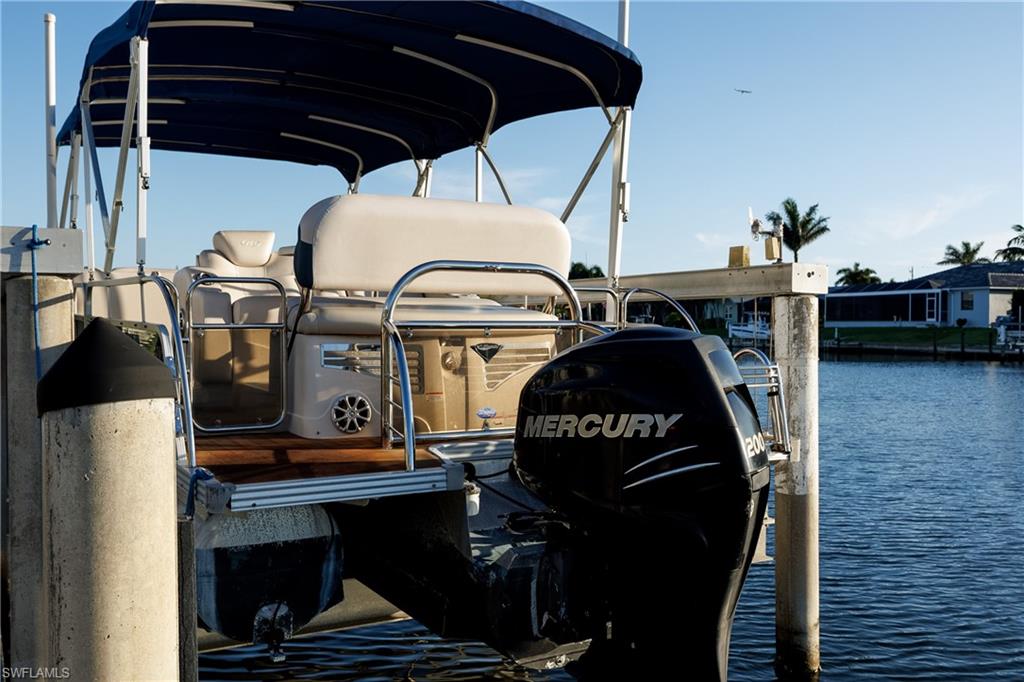 BURNT STORE ISLES - Residential