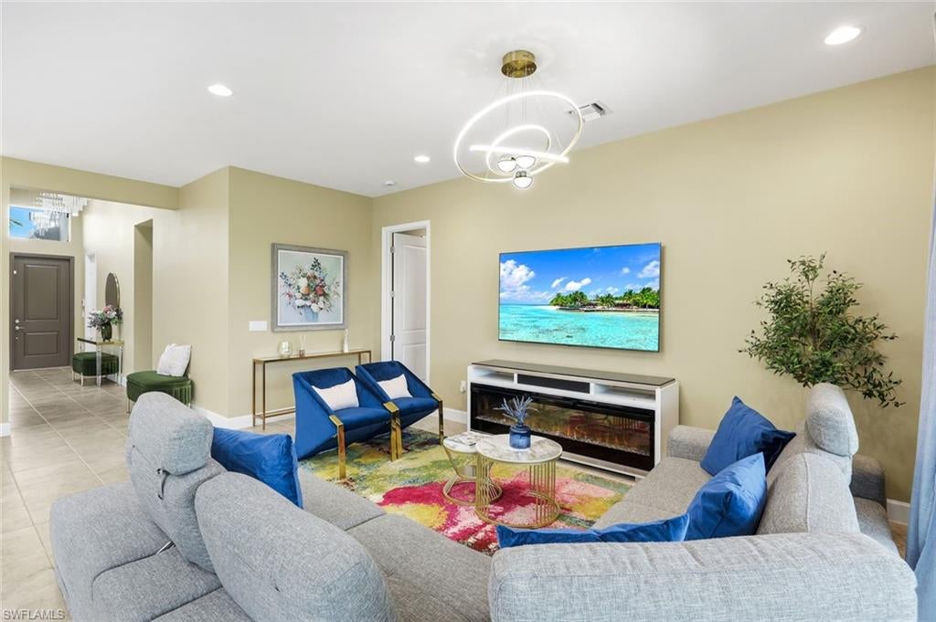 12446 Dahlia CT