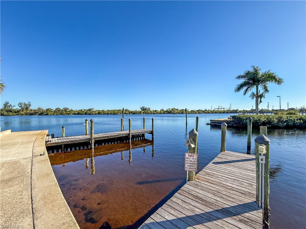 BAY POINTE YACHT & RACQUET CLUB - Residential