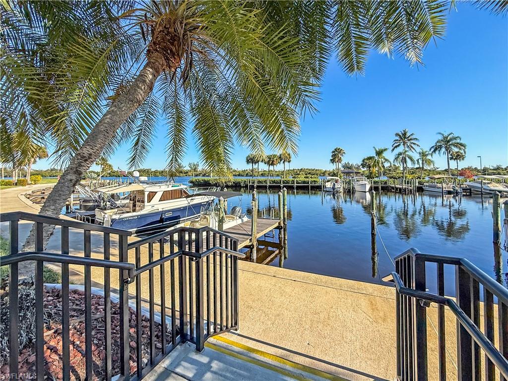 BAY POINTE YACHT & RACQUET CLUB - Residential