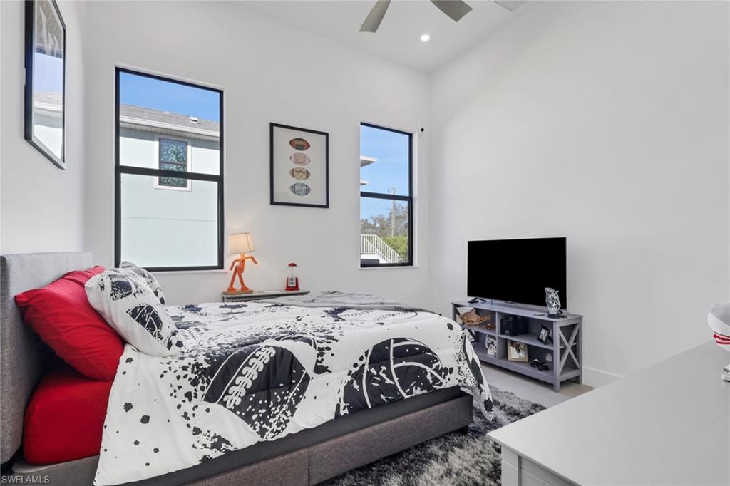 ESTERO SPRINGS - Residential