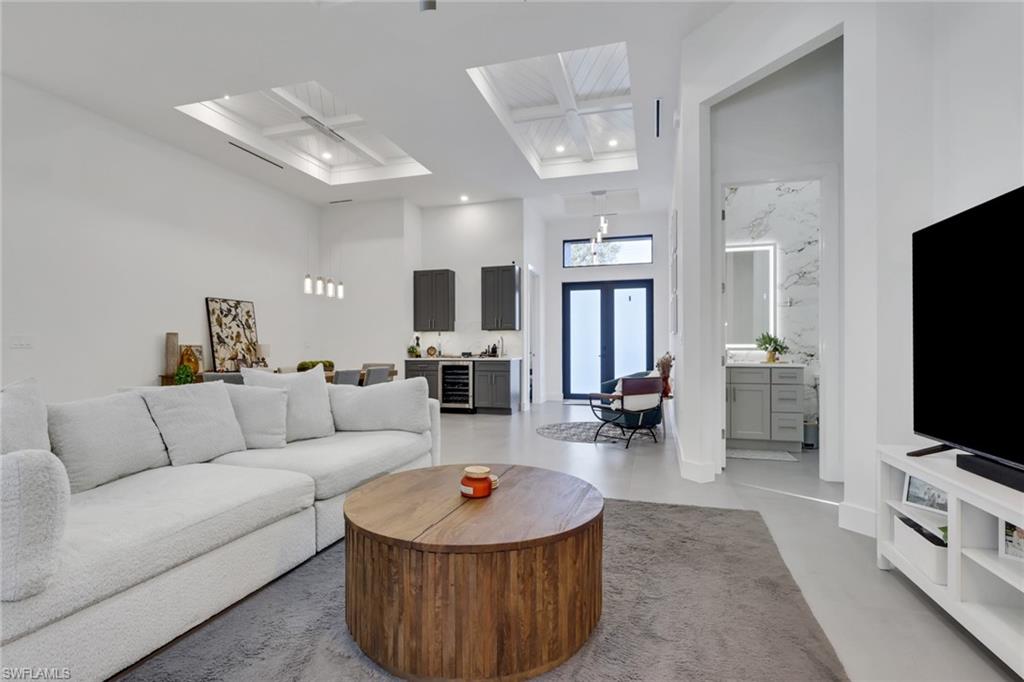 ESTERO SPRINGS - Residential