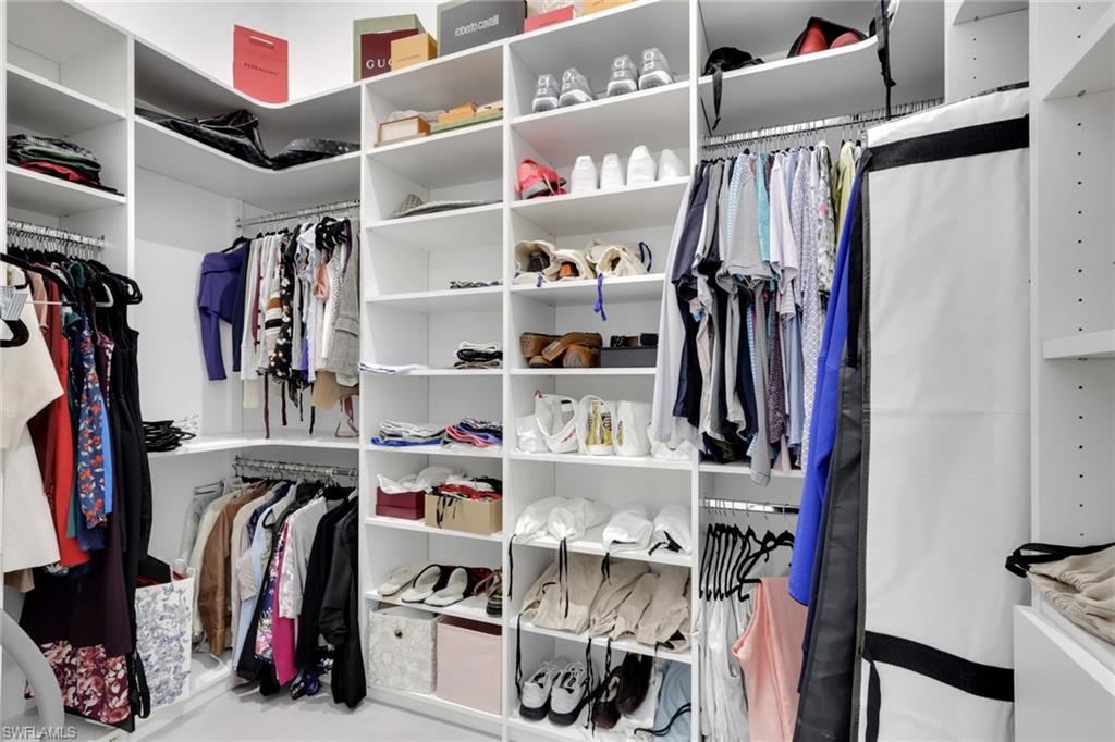 ESTERO SPRINGS - Residential