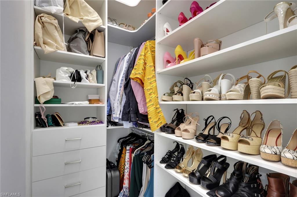 ESTERO SPRINGS - Residential