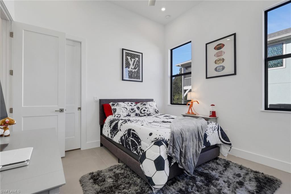 ESTERO SPRINGS - Residential