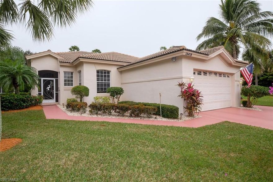 3 BEDROOM 2 BATH SINGLE FAMILY VILLA HOME IN LEXINGTON COUNTRY CLUB'S GOLF VILLAGE.THIS "ANDOVER 2" FLOORPLAN IS IN PRISTINE CONDITON AND SITS ON A VERY LARGE CORNER LOT.THE AVERAGE LOT IS 58' BY 135'.THIS LOT IS 138.9' BY 145' WHICH TAPERS BACK. SOUTHWESTERN EXPOSURE FROM THE LANAI. SUN ON THE POOL ALL DAY. OVERLOOKING THE 11TH GREEN & FAIRWAY. THIS ONE IS LOADED WITH UPGRADES. POOL COMPLETELY RESURFACED,SOLAR HEATED POOL, EXTENSION TO LANAI-ERECTED WALL WITH WINDOW ON ONE SIDE OF LANAI-BUILT IN BAR WITH STORAGE FOR GRILL,CASCADING SLIDING DOOR PACKAGE,EXTRA EXTERIOR WEATHER PROOF OUTLET,HURRICANE FILM ON ALL WINDOWS,GARAGE EXTENDED 2',SEPARATE GOLF CART ACCESS DOOR,EXTRA INSULATION IN THE GARAGE,HUMIDISTAT,BUILT IN CABINETS IN THE LAUNDRY ROOM,DIAGONAL TILE AND LAMINATE FLOORING,TRIPLE CROWN MOLDING IN LIVING AREA'S,SINGLE CROWN IN BEDROOMS,STAINLESS STEEL APPLIANCES IN 2014,SILESTONE COUNTERS IN THE KITCHEN,BOTH BATHROOMS RECENTLY UPDATED WITH GRANITE TOPS,VANITIES,SINKS AND TOILETS,UPDATED LIGHTING AND MIRRORS,SURROUND SOUND AND SO MUCH MORE!