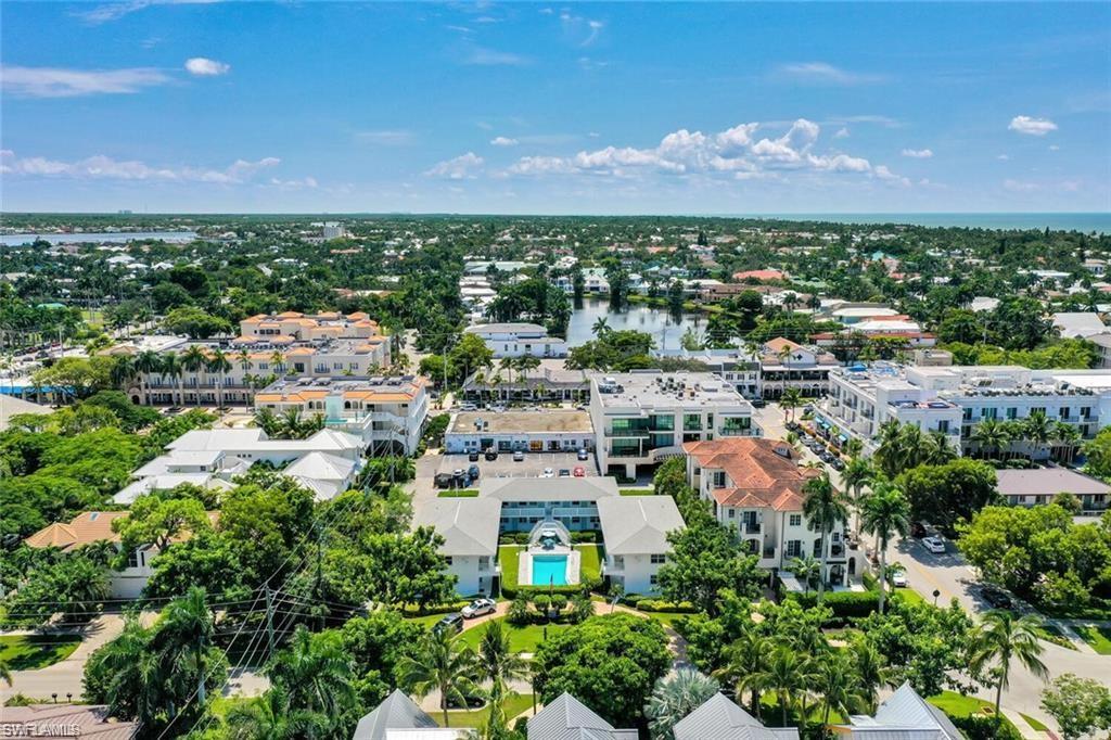 ESSEX HOUSE - Residential