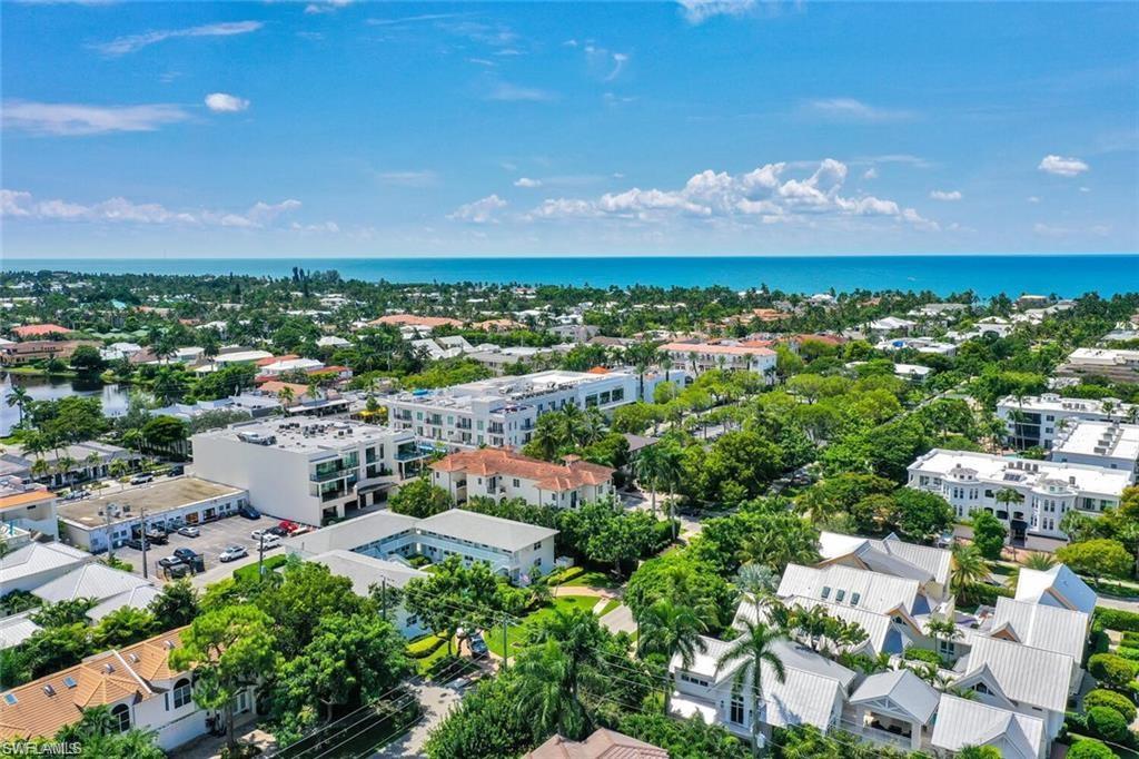 ESSEX HOUSE - Residential