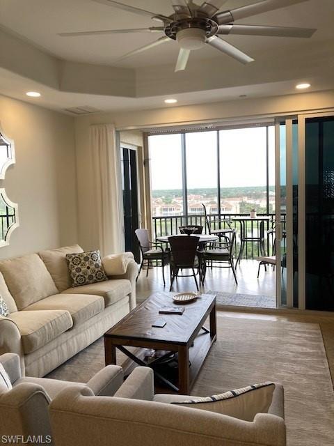 VISTA POINTE - Residential Lease