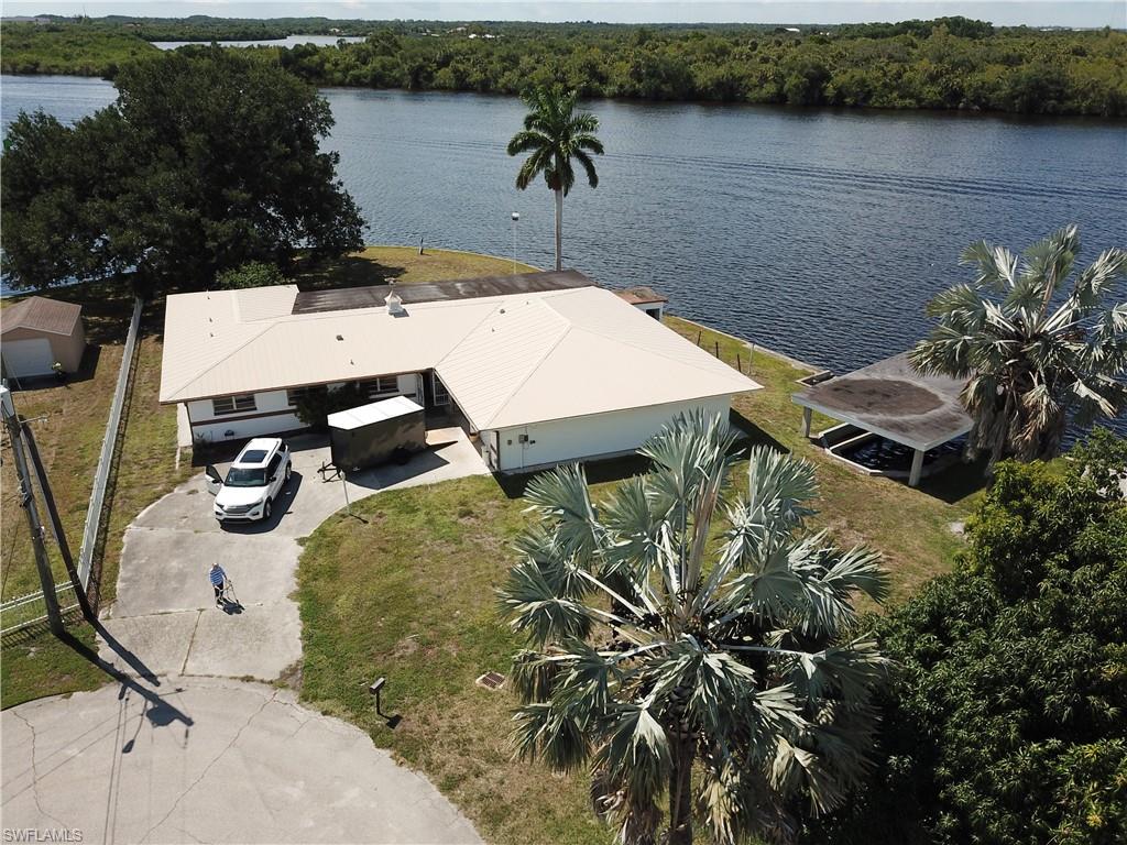 FORT MYERS SHORES - Residential
