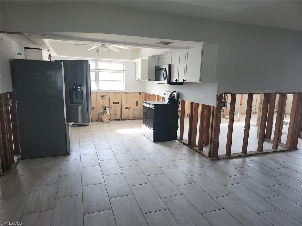 FORT MYERS SHORES - Residential