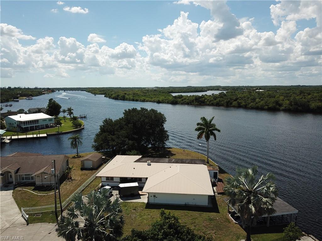 FORT MYERS SHORES - Residential