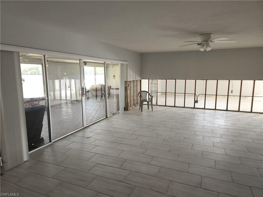 FORT MYERS SHORES - Residential