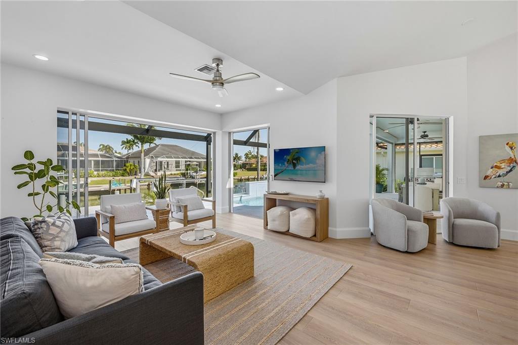 MARCO BEACH - Residential