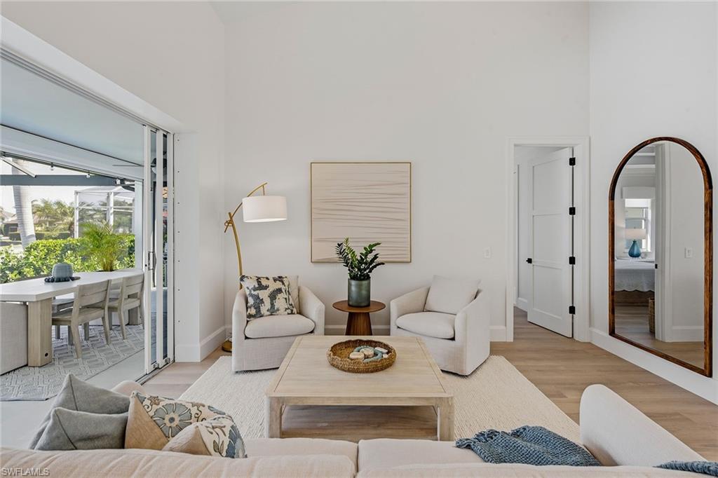 MARCO BEACH - Residential