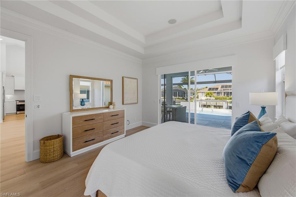 MARCO BEACH - Residential