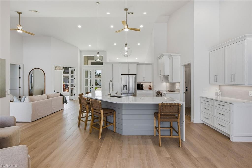 MARCO BEACH - Residential